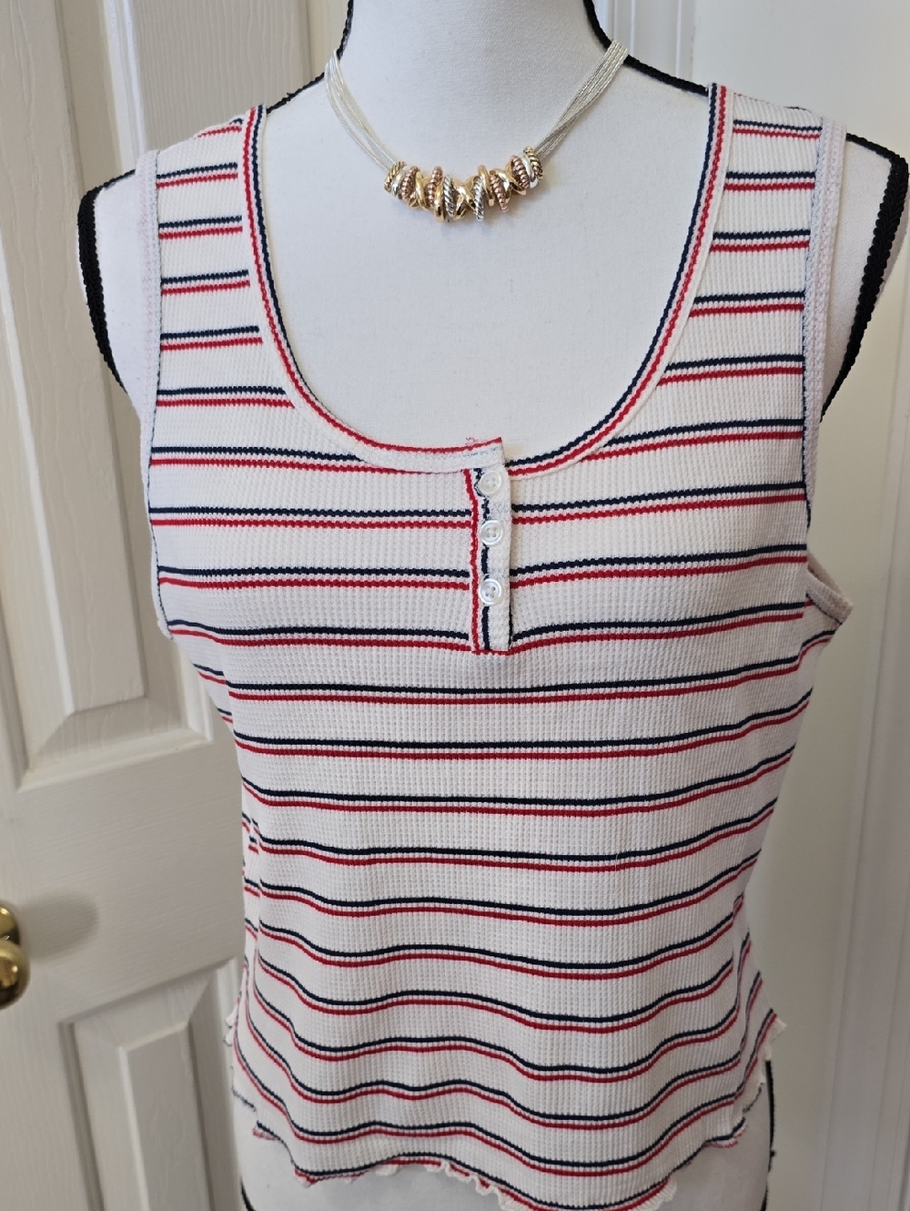 SO BRAND WOMENS JUNIOR SIZE STRIPED SUMMER TANK TOP SIZE XL